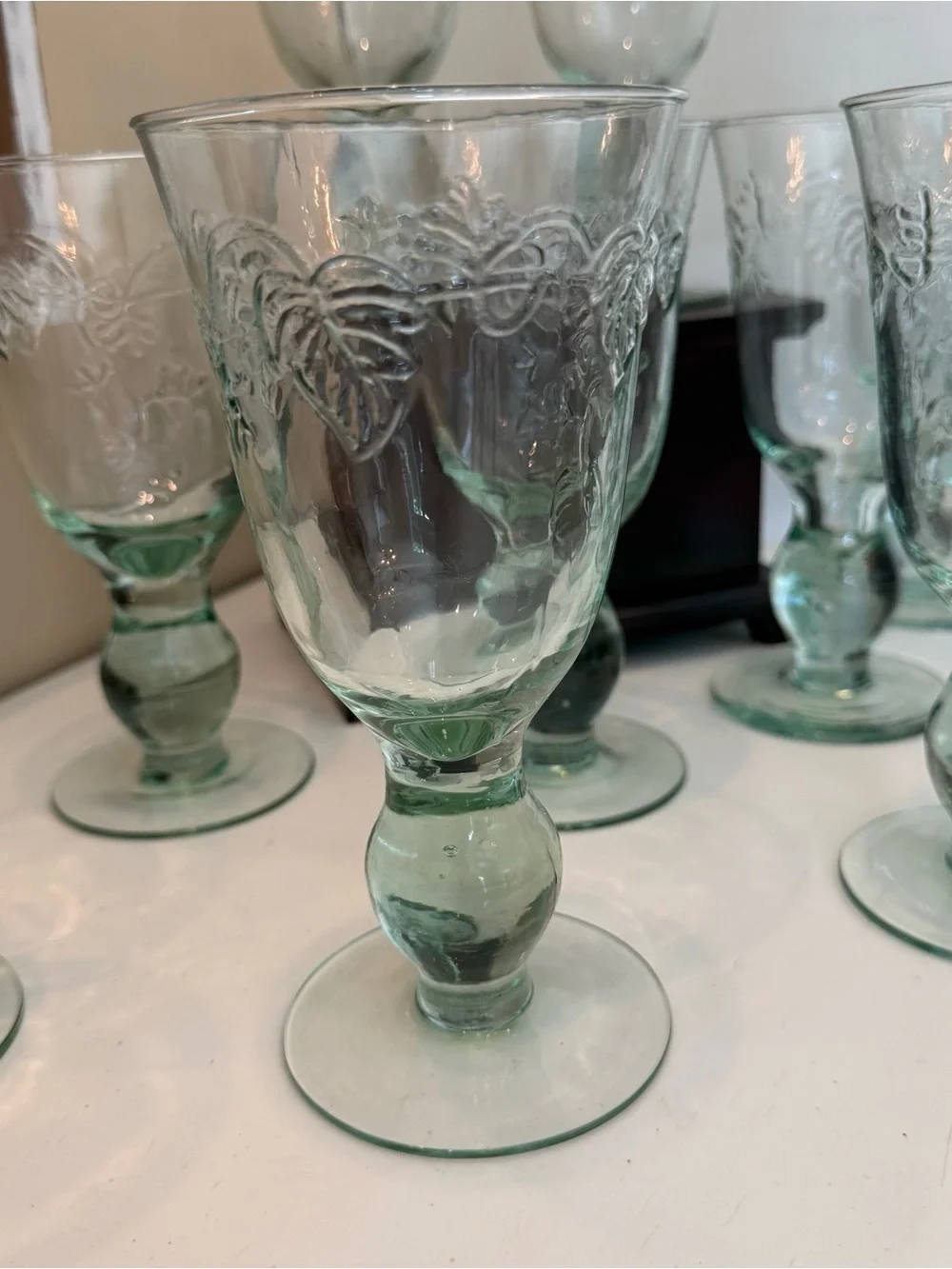 Vintage Light Green Embossed Leaf & Vine Water Wine Goblet 7” Glass